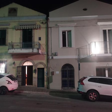La Puteka Short Rent Nel Cuore Di วาสโต ภายนอก รูปภาพ